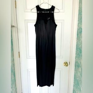 Elegant Vintage Black Lacy Dress